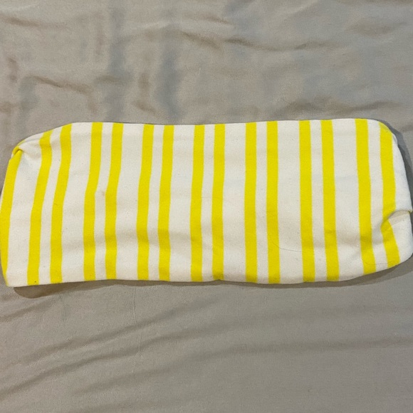 Lululemon Ruched Yellow/White Stripe Headband - Picture 2 of 4